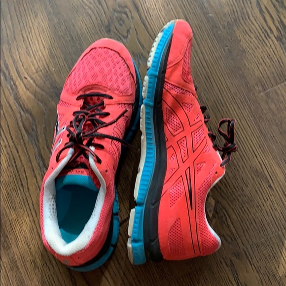 ASICS | GEL-NEO33 | size 9 - Picture 3 of 5